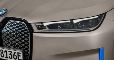 רכב שטח חדש של BMW iX