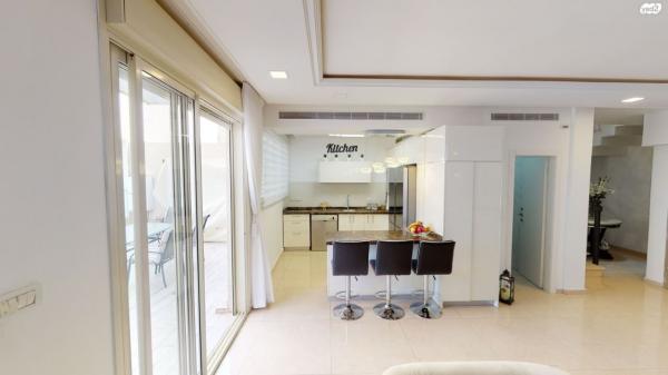 יעקב פיכמן 11 (שדרת המגדלים ח-501)