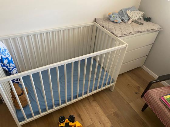 מיטת תינוק לילד עד גיל 3