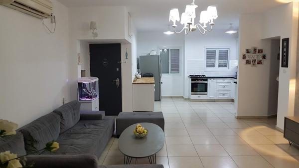 א.ד. גורדון 31 (מרכז העיר)