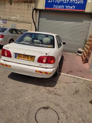 טויוטה קורולה (2002)