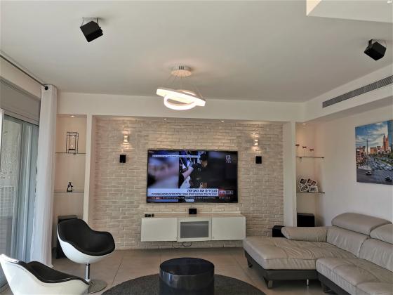 טשרניחובסקי 15 (מרכז)