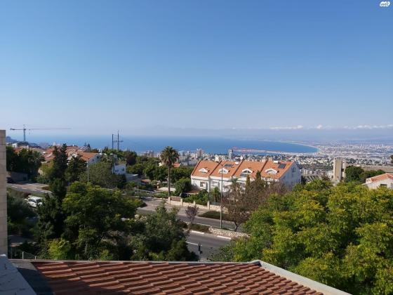 חנה רובינא 4 (רמת גולדה)