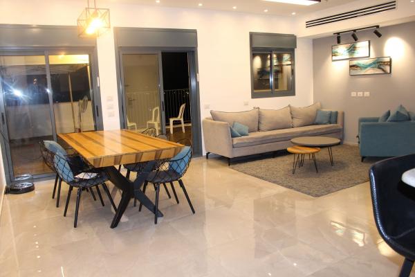 דהומיי 10 (קרית מנחם)