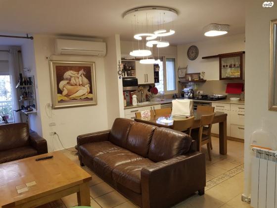 מבוא דקר 2 (הגבעה הצרפתית)