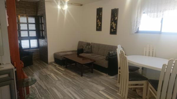 שדרות השושנים 27 (בן גוריון)