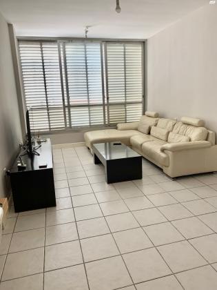 בן ציון ישראלי 7 (נאות רחל)