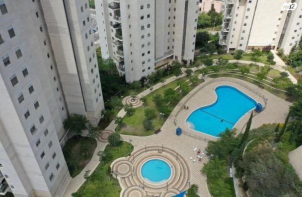 יגאל אלון 39 (סביוני הכרמל)