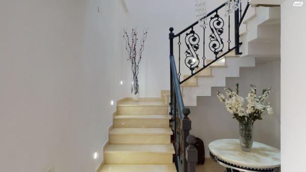 יעקב פיכמן 11 (שדרת המגדלים ח-501)