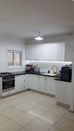 א.ד. גורדון 31 (מרכז העיר)