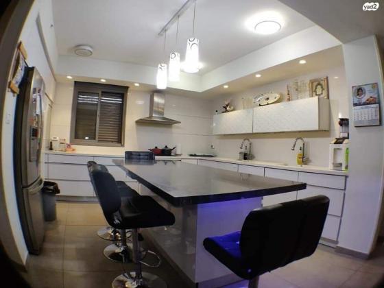 המגדל הלבן 6