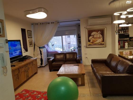 מבוא דקר 2 (הגבעה הצרפתית)