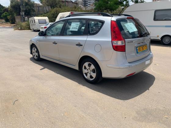 יונדאי i30CW (2010)