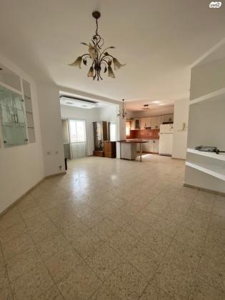 לאה אמנו 69 (נווה מנחם)