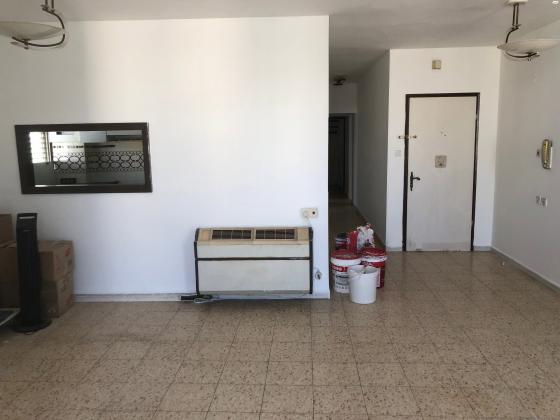 דגל ראובן 5 (כפר גנים א)