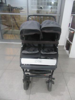 עגלת תאומים mountain buggy במצב