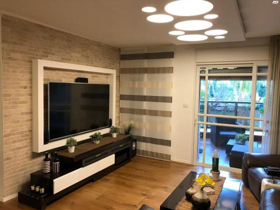 מנחם בגין 29 (מוצקין הצעירה ונווה גנים)