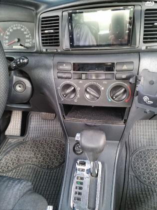 טויוטה קורולה (2004)