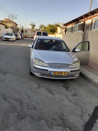 פורד מונדאו (2006)