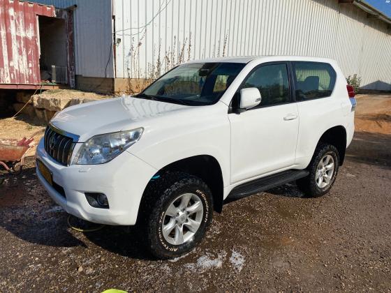 טויוטה לנד קרוזר קצר (2013)