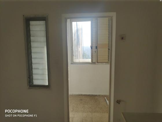 אהבת ישראל 10 (קרית אריה שיינפלד, נווה ספיר)