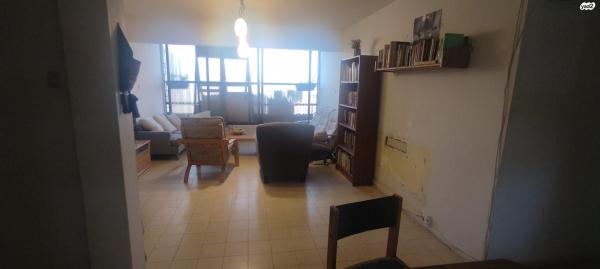 אנילביץ' 16 (נווה אליהו)