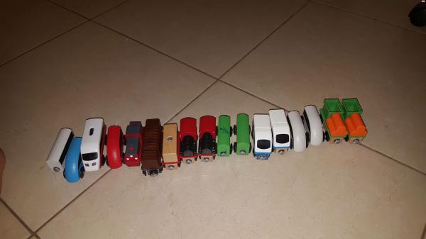 פסי רכבת מעץ של איקאה