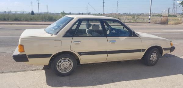 סובארו לגאסי (1990)