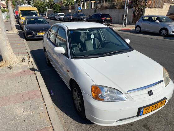 הונדה סיוויק (עד 2006) (2001)