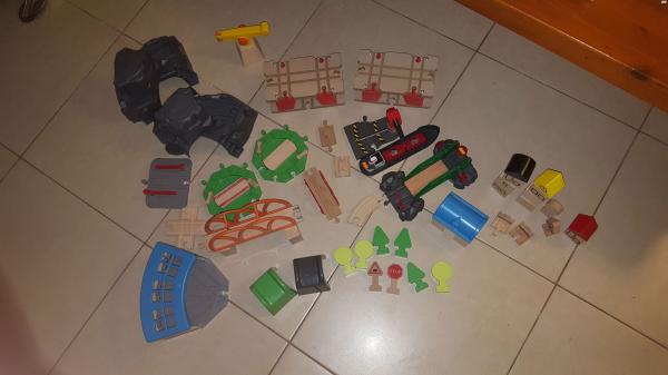 פסי רכבת מעץ של איקאה