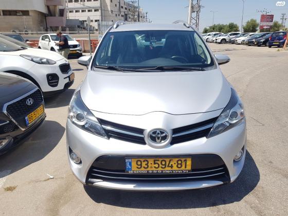 טויוטה ורסו (2017)