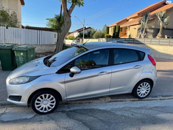 פורד פיאסטה (2015)