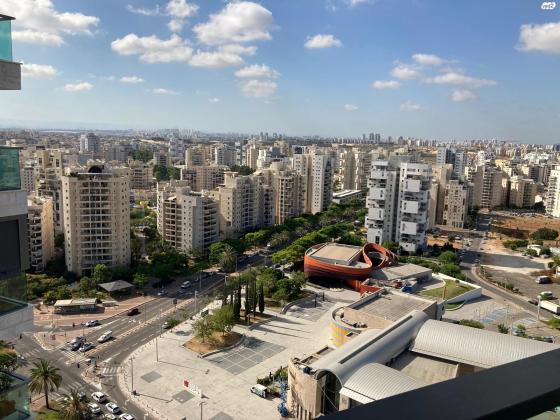 צבי תדמור 10 (שדרת המגדלים ח-501)