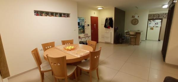 נעמי שמר 8 (משכנות אומנים (כורדני))