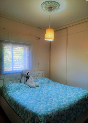 הרי הגלעד 11 (הבורסה)