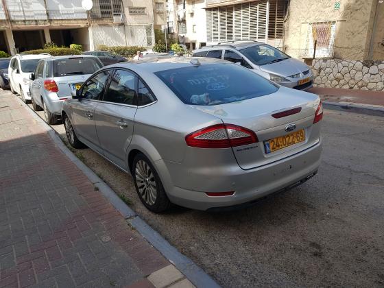 פורד מונדאו (2009)