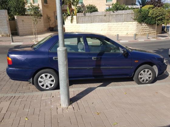 מיצובישי כריזמה (1998)