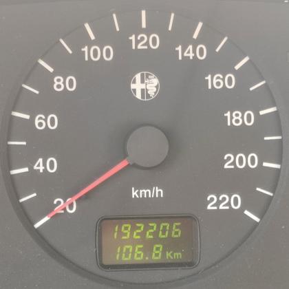 אלפא רומיאו 145 (1996)