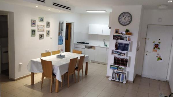 צלילי חנינא 9 (ניר אביב)