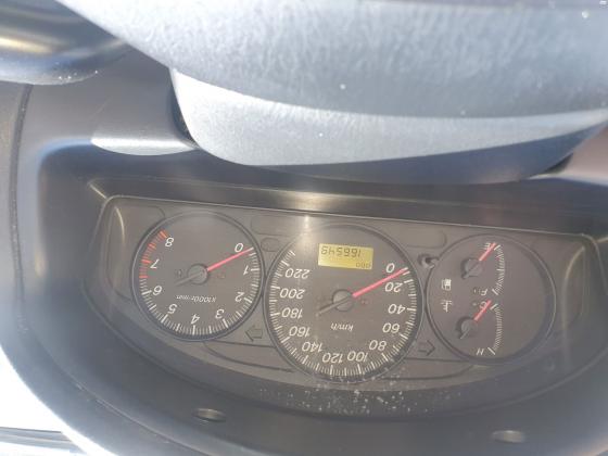 מאזדה 323 לאנטיס (2002)