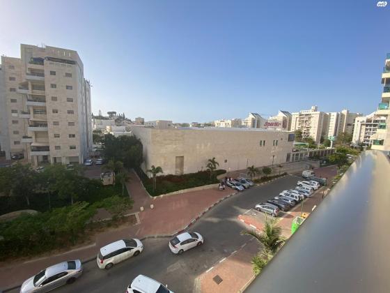 משה ובר 6 (אפרידר)