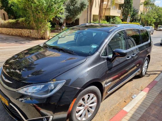 קרייזלר פסיפיקה (2019)