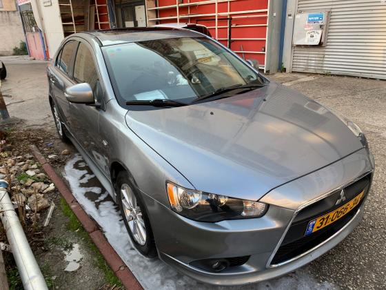 מיצובישי לנסר ספורטבק (2015)