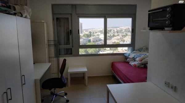 אלכסנדר ינאי 17 (שכונה ד)