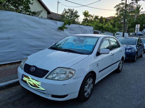 טויוטה קורולה (2004)