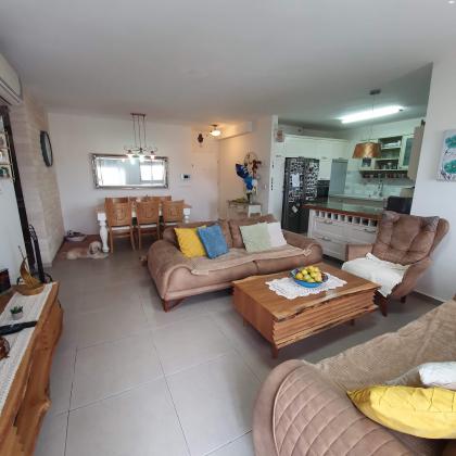 גינת אגוז 9 (נוה פרדסים)