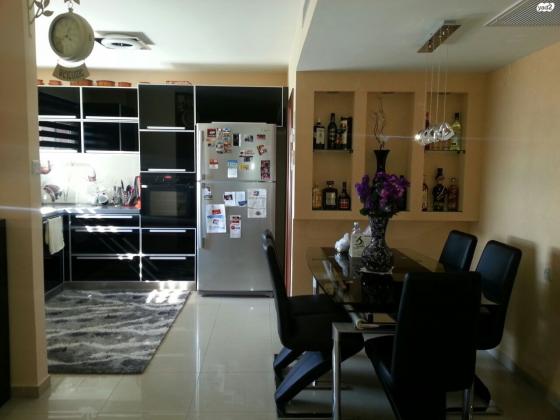 שדרות ירושלים 127 (ברנע ב)