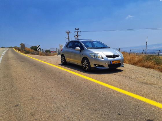 טויוטה אוריס (2008)