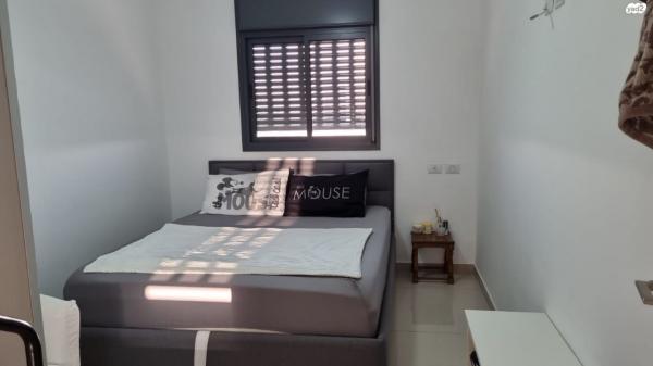 הרב זבולון גרז 1 (וייסגל)