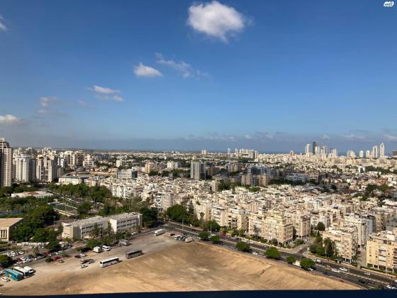 צבי תדמור 10 (שדרת המגדלים ח-501)